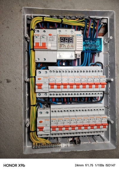 Électricien du bâtiment et plaquiste 