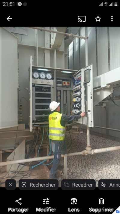 Électricien bâtiment industriel 