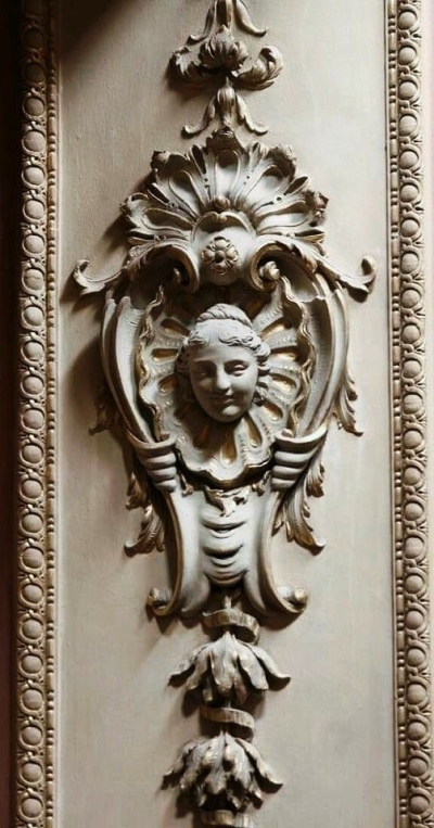 Sculpture sur plâtre 