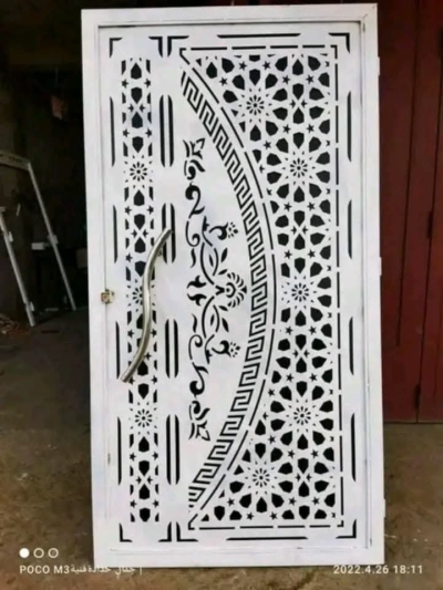 حداد ولحام متوفر 👨‍🏭أبواب – نوافذ – إصلاح 📞 0549464327 0666082111